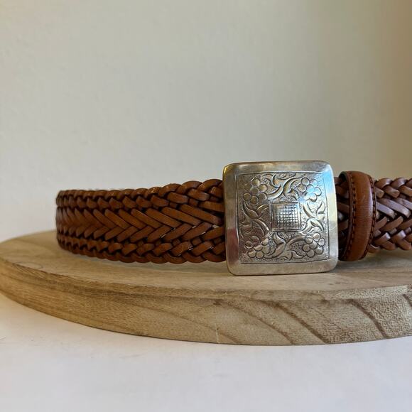Vintage 90s Tan Woven Weaved Genuine Leather Square Floral Buckle Belt Size SM - Picture 2 of 9